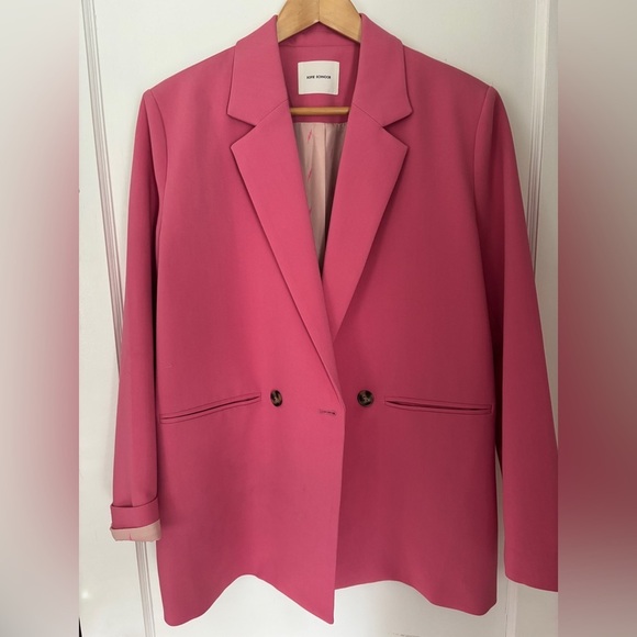 Jackets & Blazers - Beautiful Sophie Schnoor blazer in pink size medium.